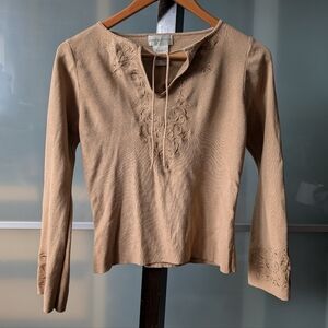 Laura Petites Embroidered Tie-Neck Long Sleeve Fitted Tan Top - Medium